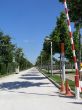 33-ACCESO POR LADERECHA DE LA GLORIETA.jpg